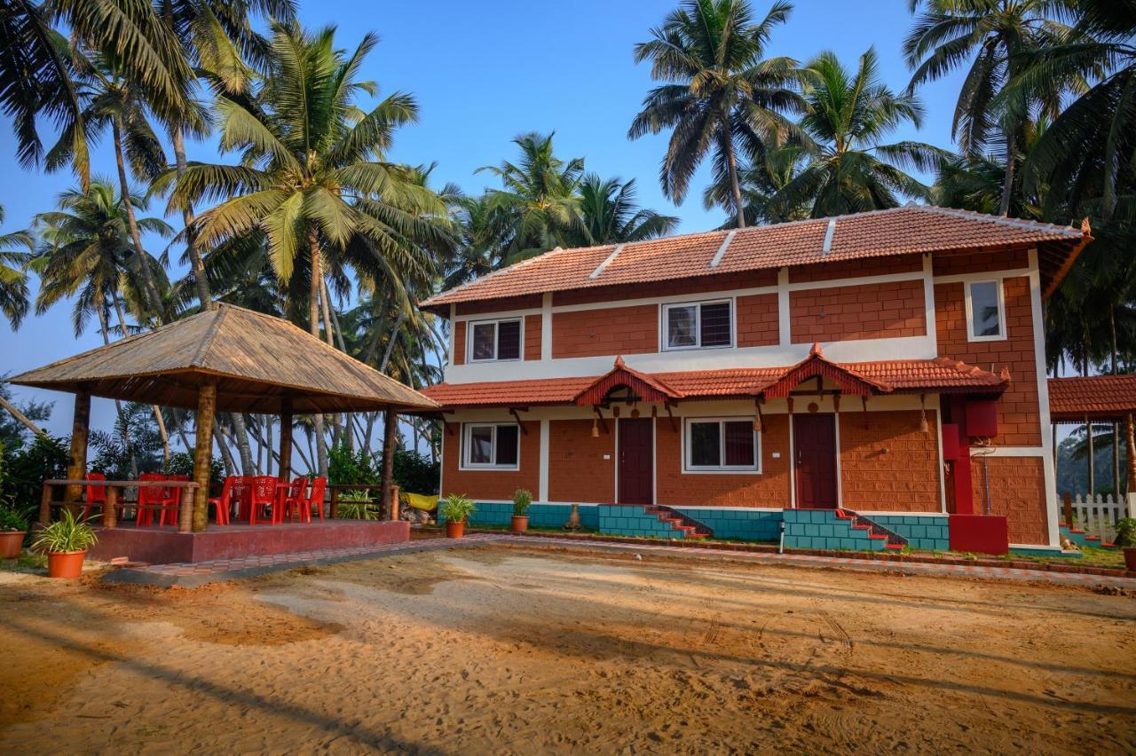 Glucklich Beach Cottages Kundapura Exterior foto